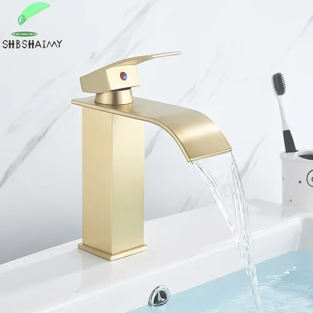 Robinet de lavabo de salle de bains en or brossé – vue 2