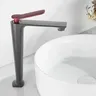 Robinet de lavabo gris rouge
