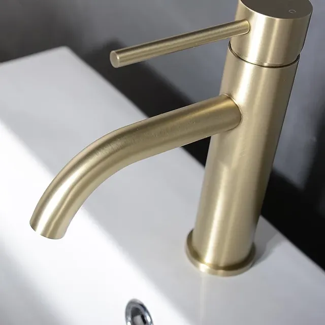 Robinet d'évier de salle de bains en or Rose brossé – vue 6