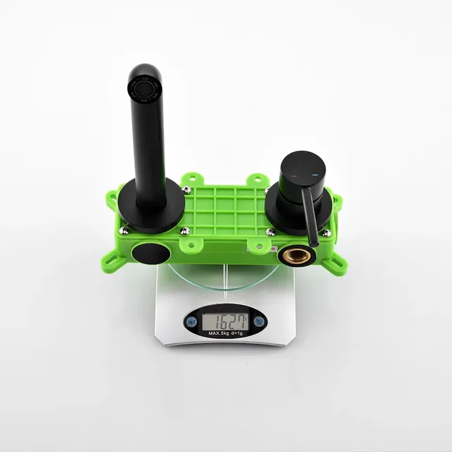 Robinet de lavabo noir mat mitigeur chaud et froid – vue 3