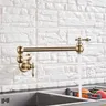 Robinet de cuisine en or brossé – vue 3