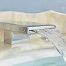 Bec de salle de bains chromé de luxe – vue 5