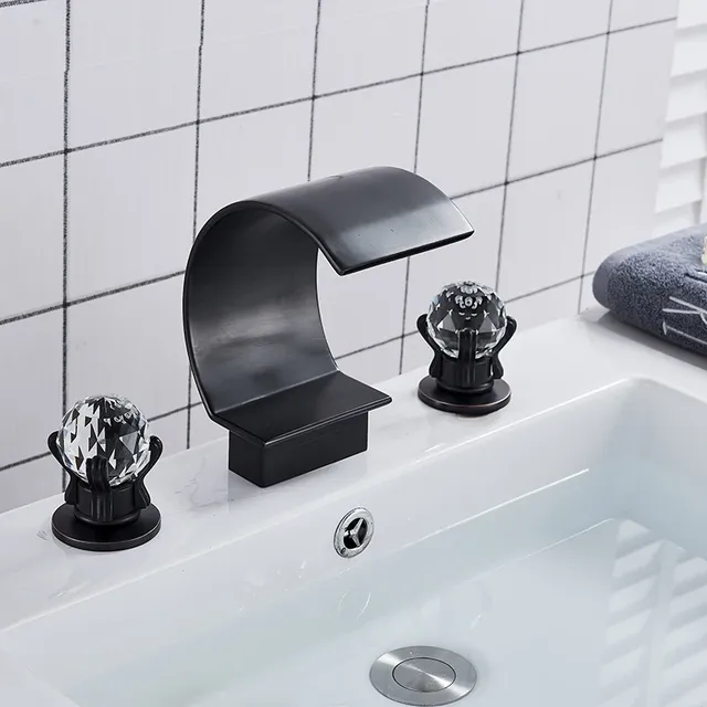 Robinet de lavabo de salle de bains en or – vue 7