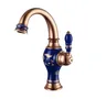 Robinet de lavabo en céramique et laiton – vue 5