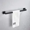 Ensemble de matériel de salle de bain noir – vue 2