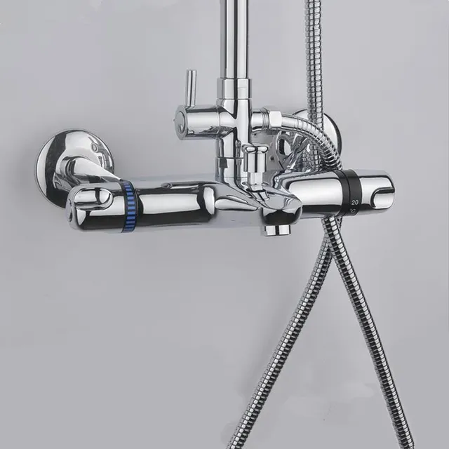 Robinets de douche de salle de bains – vue 4