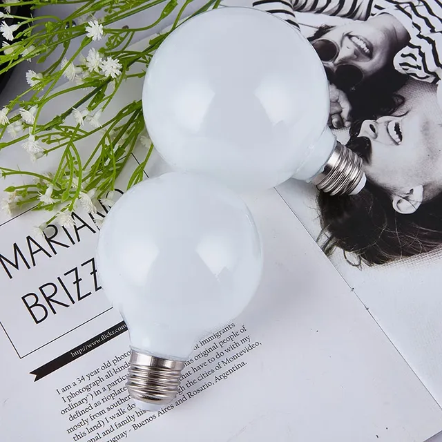 Ampoule LED blanche lait pour décoration de mariage – vue 2