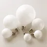 Ampoule LED blanche lait pour décoration de mariage – vue 1