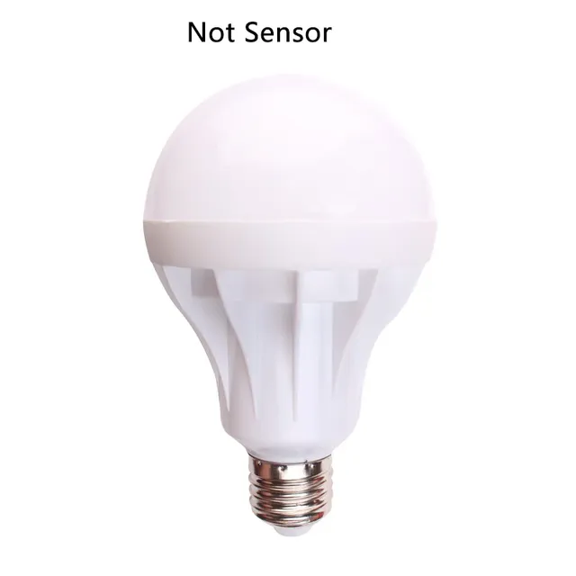 Ampoule LED intelligente PIR avec détecteur de mouvement – vue 2