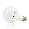 Ampoule LED intelligente PIR avec détecteur de mouvement – vue 3