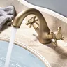 Robinet de lavabo à double poignée – vue 3