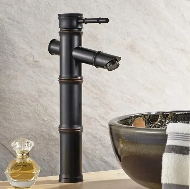 Robinet de centre commercial chaud et froid – vue 3