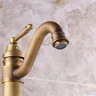 Robinet de centre commercial d'eau froide et chaude – vue 4