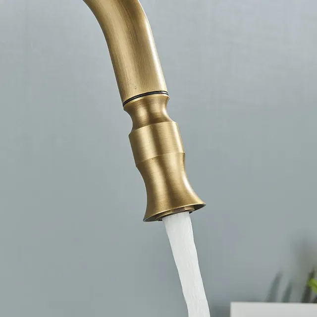 Robinet de cuisine Antique en laiton Europe – vue 5