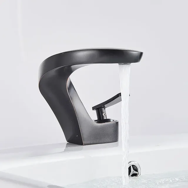 Robinet d'Eau Froide et Chaude en Laiton Chromé – vue 3