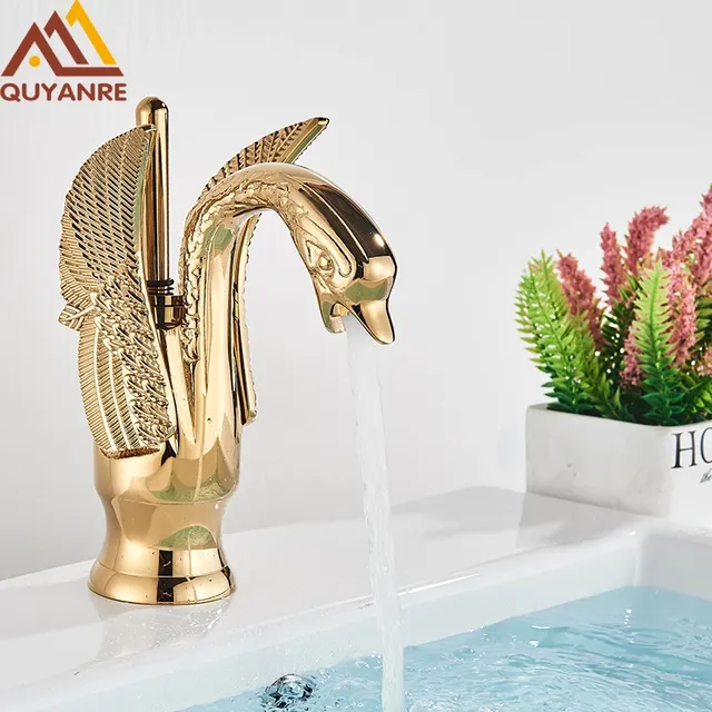 Robinet de lavabo en forme de cygne doré – vue 2