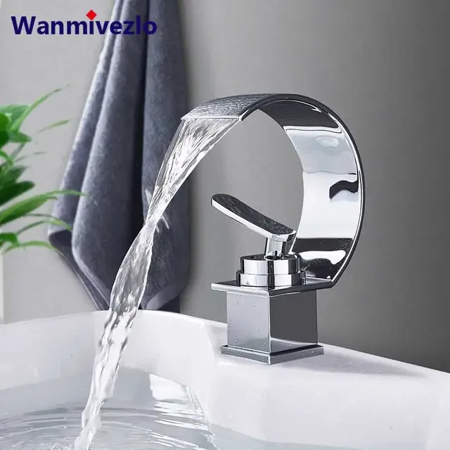 Robinet mitigeur de lavabo chaud et froid en cuivre – vue 2