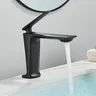 Robinet de lavabo chromé de salle de bains – vue 3