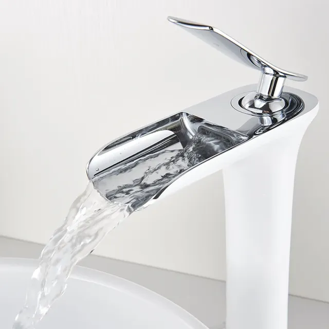 Robinet d'eau froide et chaude à trou unique – vue 3