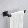 Ensemble de matériel de salle de bain noir – vue 3