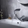 Robinet de lavabo cascade tout en cuivre noir – vue 3