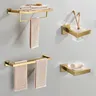 Ensemble de matériel de salle de bain – vue 2
