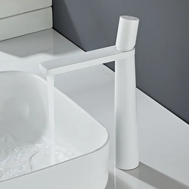 Robinet de lavabo en laiton – vue 4