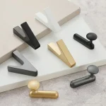 Accessoires de salle de bain crochets muraux porte-manteau mural crochets muraux pour suspendre des vêtements crochet pour sacs cintres dorés pour serviettes de cuisine