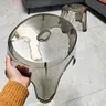Tabouret antidérapant en acrylique pour salle de bain – vue 1