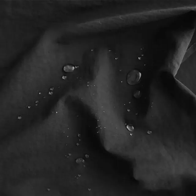 Tablier imperméable et résistant aux taches – vue 2