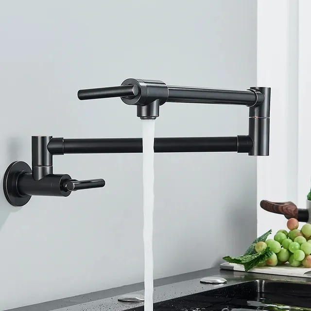 Robinet de cuisine mural en laiton noir – vue 2