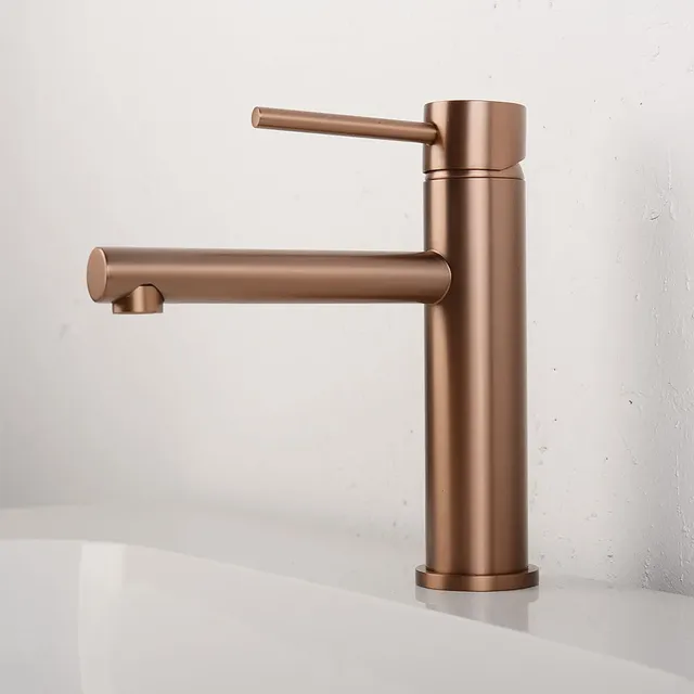 Robinet d'évier de salle de bains en or Rose brossé – vue 2