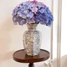 Vase peint à la main en porcelaine bleue et blanche – vue 3