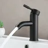 Robinet noir de style minimaliste en acier inoxydable – vue 4