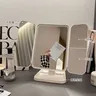 Miroir de maquillage LED de bureau avec lumière – vue 3