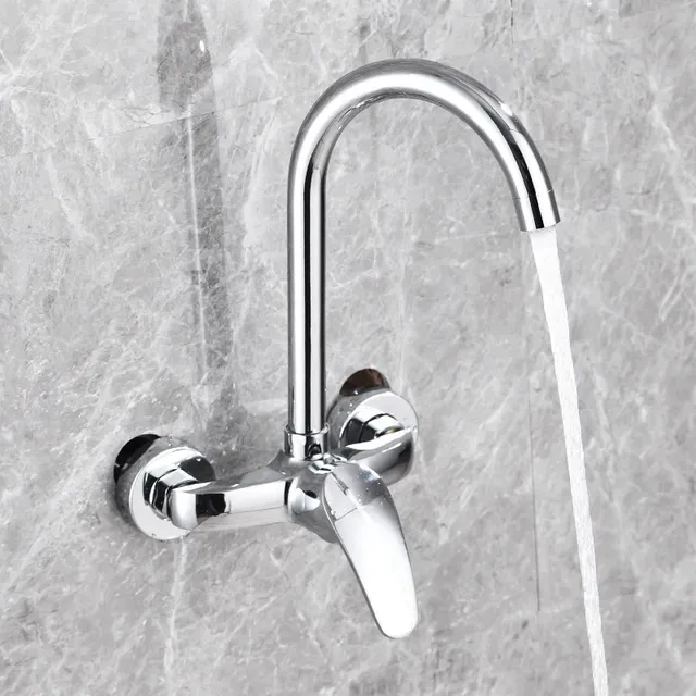 Robinet de cuisine dans le mur – vue 2