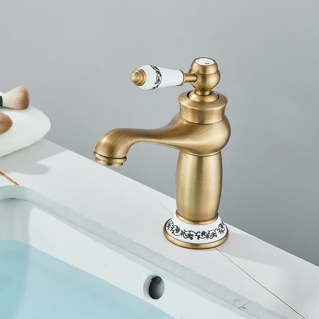 Robinet de lavabo en laiton antique – vue 4