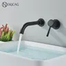 Robinet de lavabo mural noir mat – vue 3