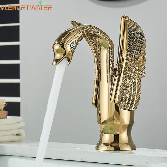 Robinet de lavabo doré – vue 2