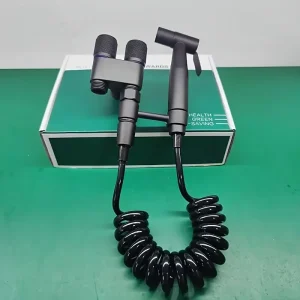 Robinet de nettoyage de toilettes moderne à double vadrouille, mural, vanne d&rsquo;angle d&rsquo;eau à double sortie, vanne en céramique non électrique