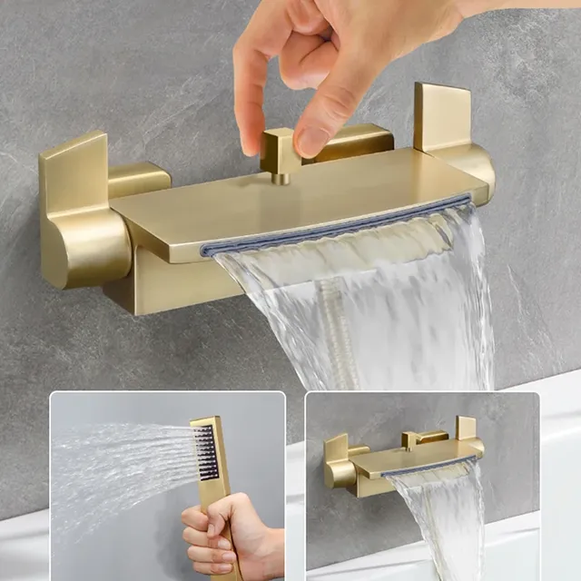 Robinet de baignoire en or brossé – vue 3