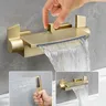 Robinet de baignoire en or brossé – vue 3