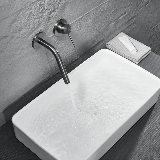 Plan de salle de bain mural en laiton de luxe – vue 4
