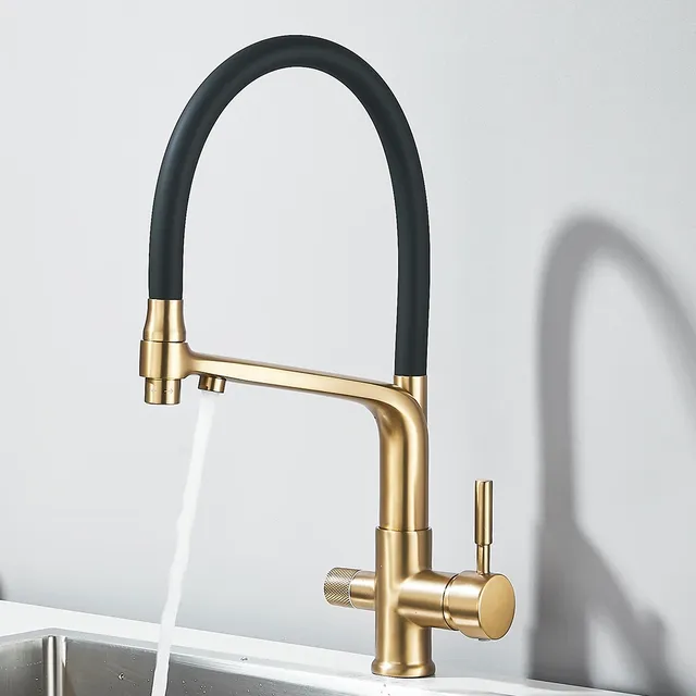 Robinet de cuisine en or brossé – vue 5