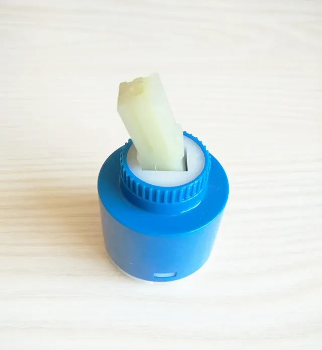 Cartouche céramique 35mm 40mm plastique PP axe carré… – vue 4