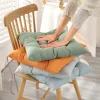 coussin siège canapé chaise carré quatre saisons souple rembourré tufté scandinave moderne vert sauge orange brûlé gris clair bleu pâle