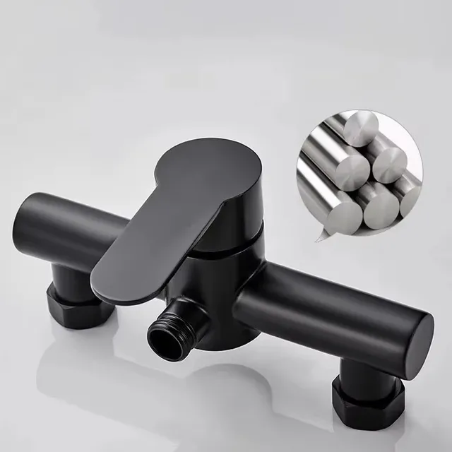 Robinet de baignoire de douche de salle de bains en… – vue 6