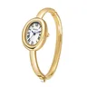 Montre ovale pour femme