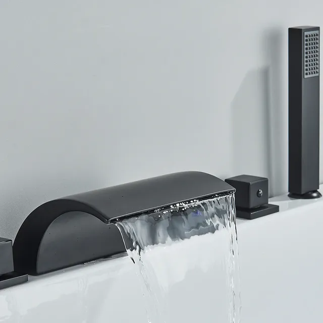 Robinet de baignoire cascade en laiton noir – vue 2