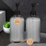 Distributeur de savon pour les mains à bande avec étiquette en bois, bouteille vide rechargeable en plastique de 500ML pour savon pour les mains et la vaisselle, décor de comptoir de cuisine